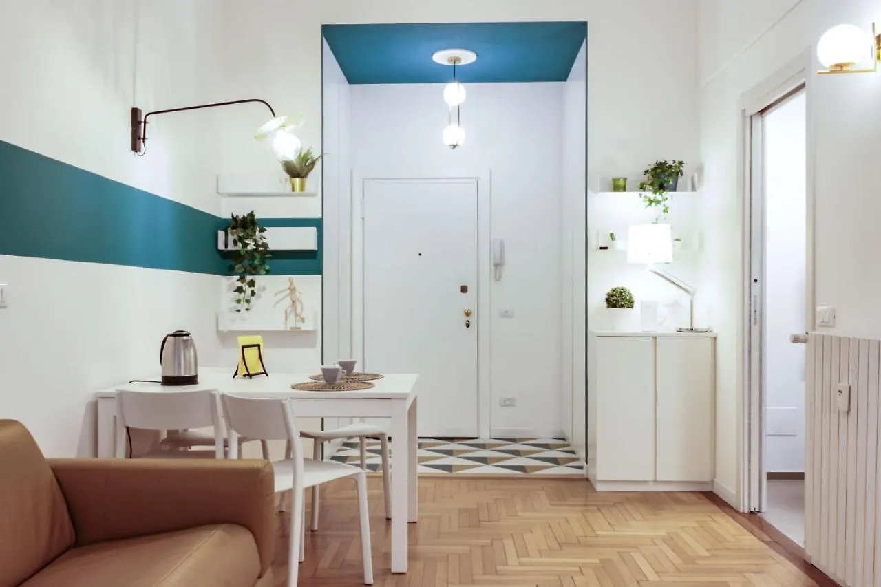 Top Apartment In The Center Balcony+Wi-Fi+Panorama Milan Italy