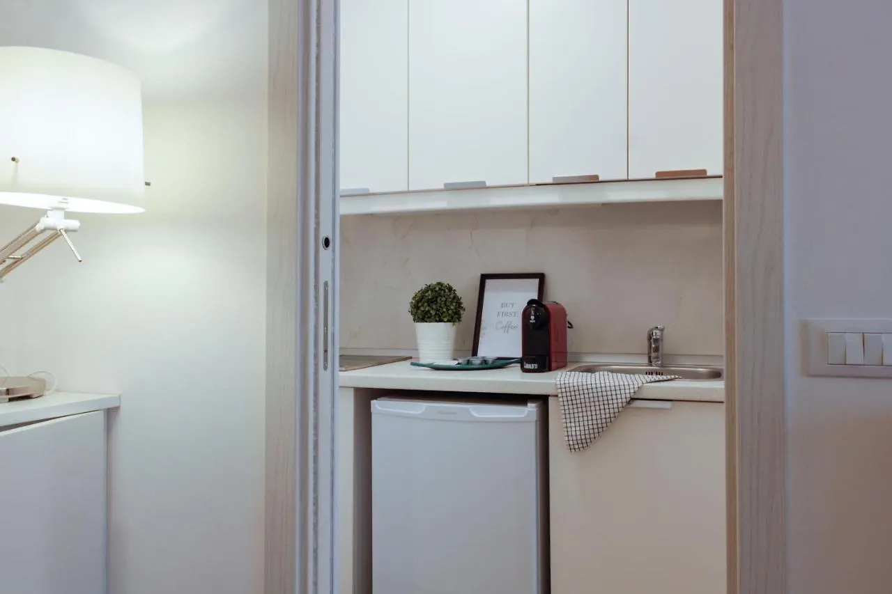 Top Apartment In The Center Balcony+Wi-Fi+Panorama Milan 0*,  Italy